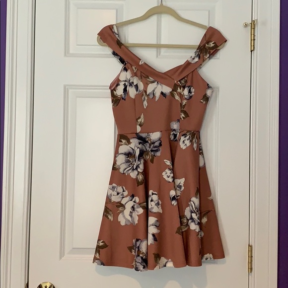 Windsor Off the Shoulder Floral Cocktail Dress - Picture 1 of 6
